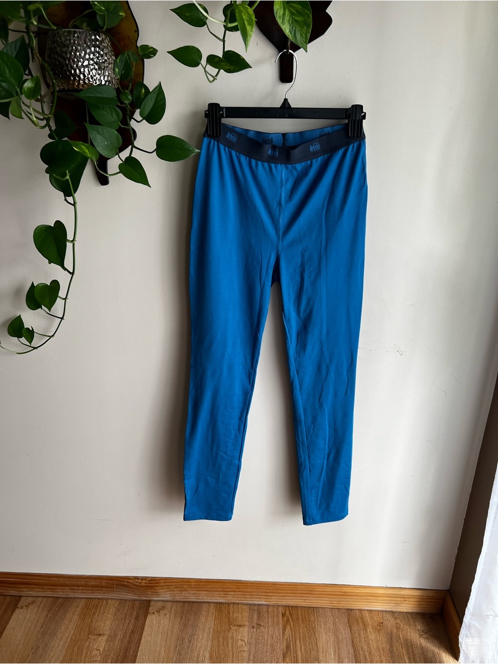 REI Co-Op Youth Kids Baselayer Leggings Blue
• Size Large (14-16)